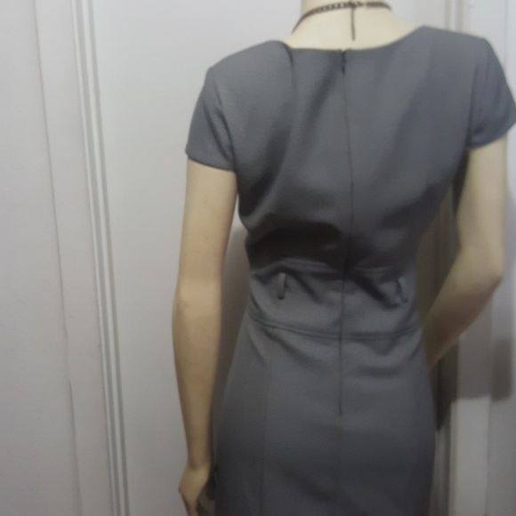 TAHARI DRESS - Picture 4 of 6